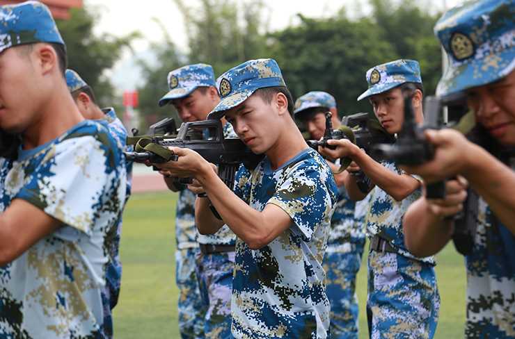 仁眾團(tuán)建之企業(yè)軍訓(xùn)方案